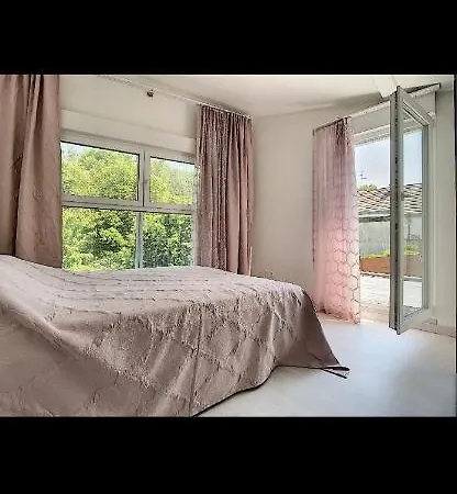 La Petite Camargue サン・ルイ